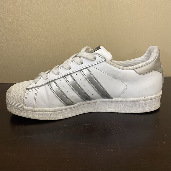 Adidas Superstar Women's Size 6 White Silver - Picture 5 of 7